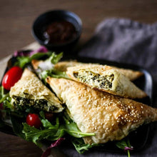 Load image into Gallery viewer, Yay Foods - Spinach and Feta Triangle Twin Pack 170g (COLD
