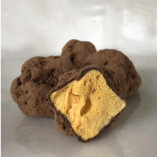 Load image into Gallery viewer, House of Nester - Bee Free Honeycomb 120g
